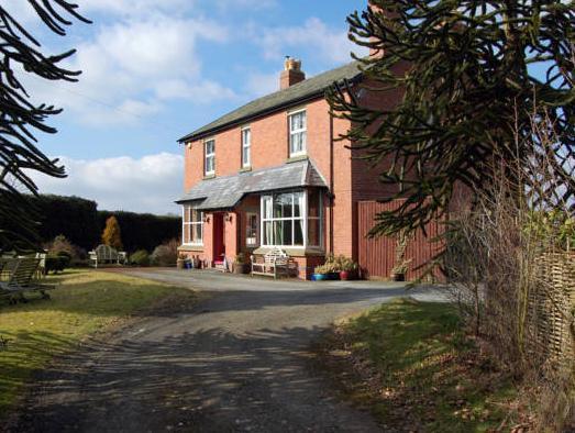 Hotel The Old Vicarage Dolfor Newtown  Esterno foto