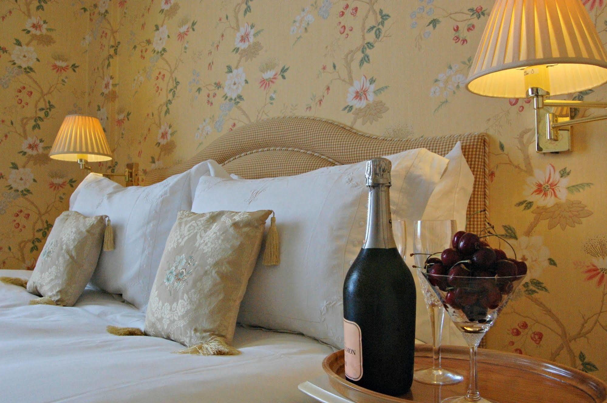 Hotel The Old Vicarage Dolfor Newtown  Esterno foto