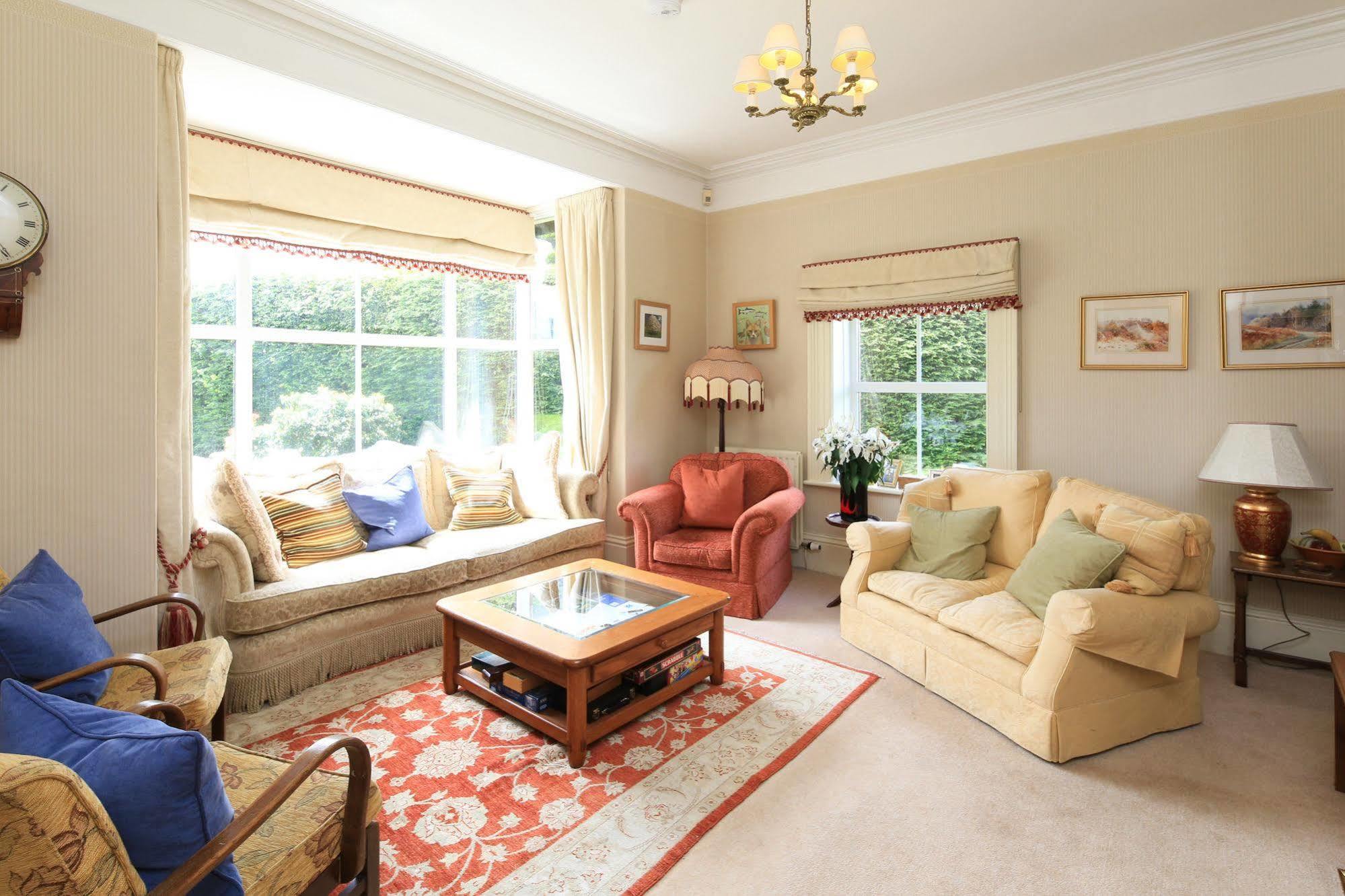 Hotel The Old Vicarage Dolfor Newtown  Esterno foto